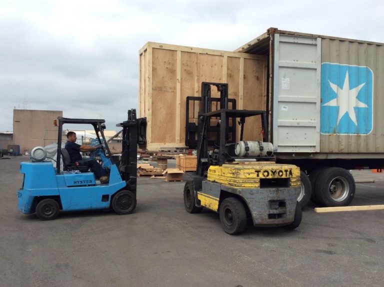 Container Blocking and Bracing for Shipping Containers Diversified Logistic Services